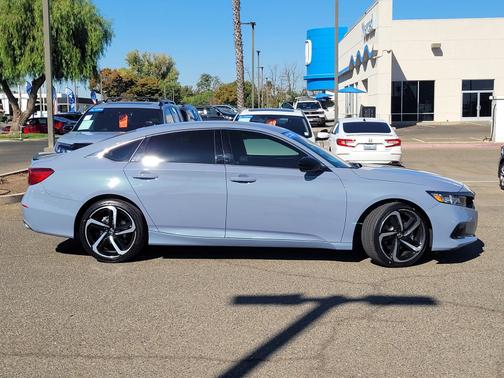 2022 Honda Accord 