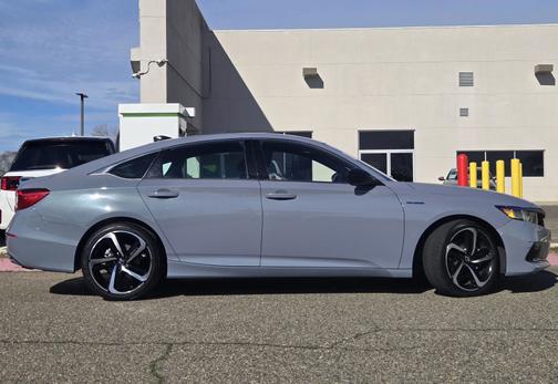 2022 Honda Accord Hybrid 