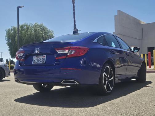 Still Night Pearl 2021 Honda Accord