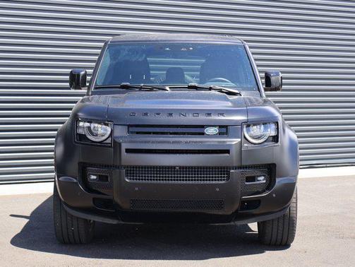 Santorini Black Metallic 2024 Land Rover Defender 110 P400 X-Dynamic SE