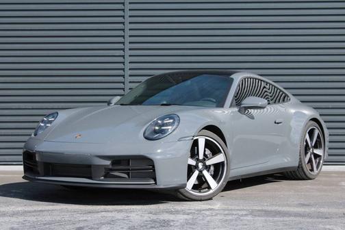 2025 Porsche 911 