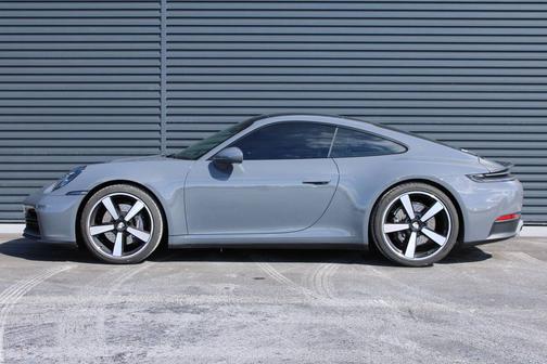 2025 Porsche 911 