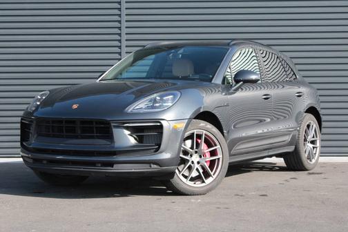 2022 Porsche Macan 