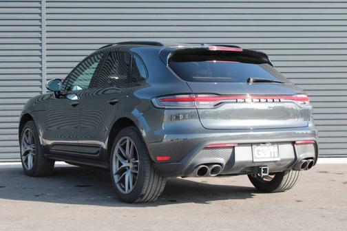 2022 Porsche Macan 