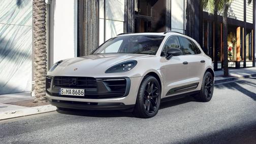 2022 Porsche Macan 
