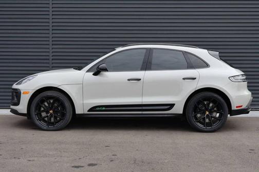 2022 Porsche Macan 