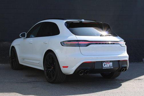 Chalk 2026 Porsche Macan Macan GTS