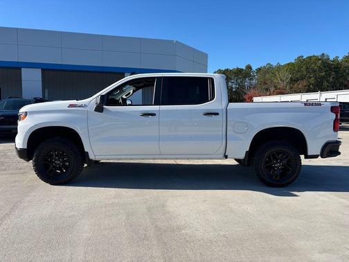 2025 Chevrolet Silverado 1500 Custom Trail Boss