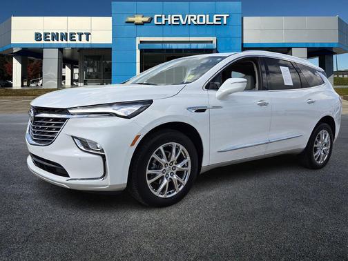 2024 Buick Enclave Essence