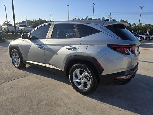 2024 Hyundai TUCSON SE