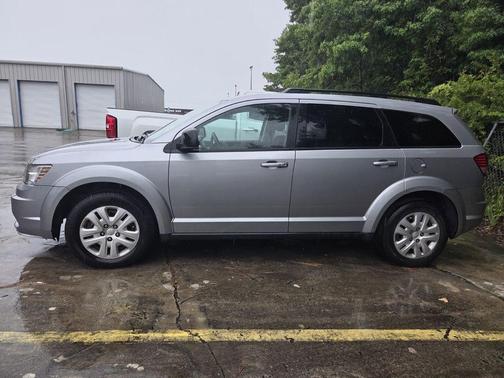 Billet Silver Metallic 2016 Dodge Journey SE