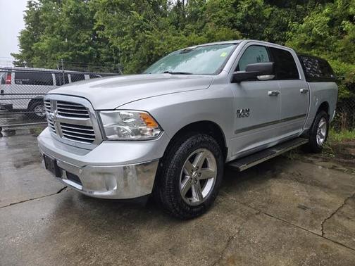 Bright Silver Clearcoat Metallic 2017 RAM 1500 Big Horn