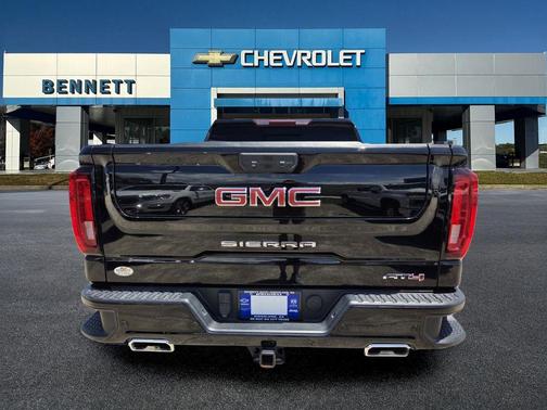 Onyx Black 2022 GMC Sierra 1500 AT4