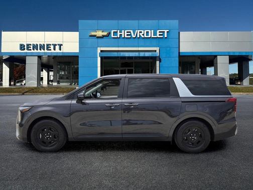 Metal 2025 Kia Carnival LXS