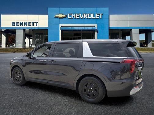 Metal 2025 Kia Carnival LXS