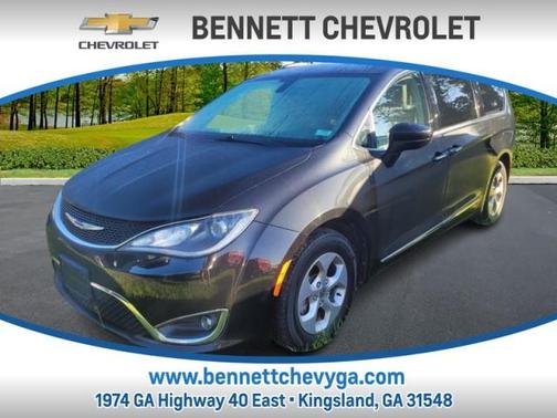 2017 Chrysler Pacifica Touring-L Plus