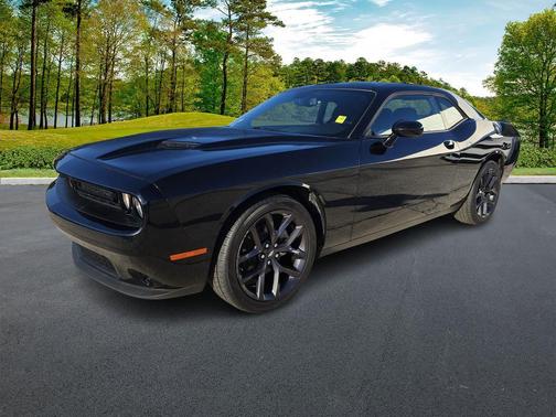 2022 Dodge Challenger SXT