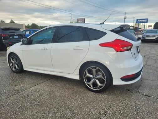 2017 Ford Focus ST Base