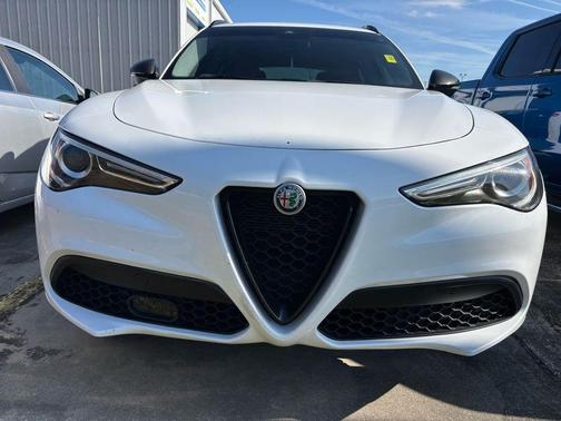 2020 Alfa Romeo Stelvio Base
