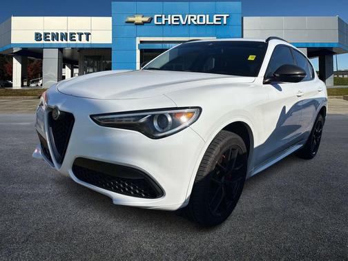 2020 Alfa Romeo Stelvio Base