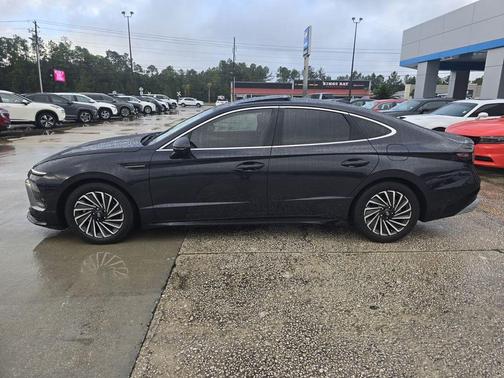2024 Hyundai SONATA Hybrid Limited