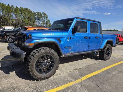 2023 Jeep Gladiator Sport