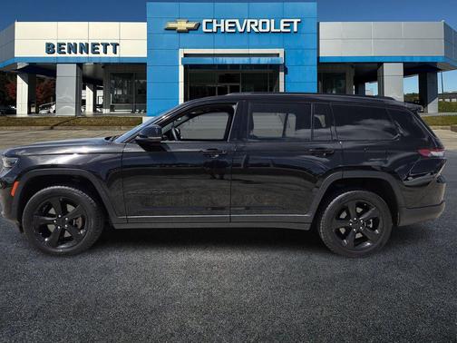 2023 Jeep Grand Cherokee L Laredo