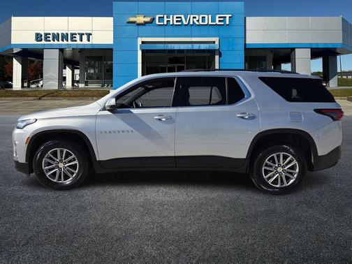2022 Chevrolet Traverse LT Leather