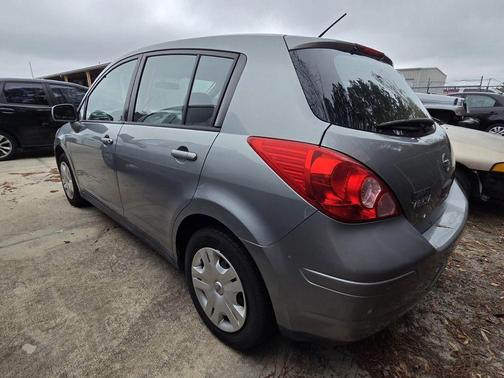 2011 Nissan Versa 1.8 S