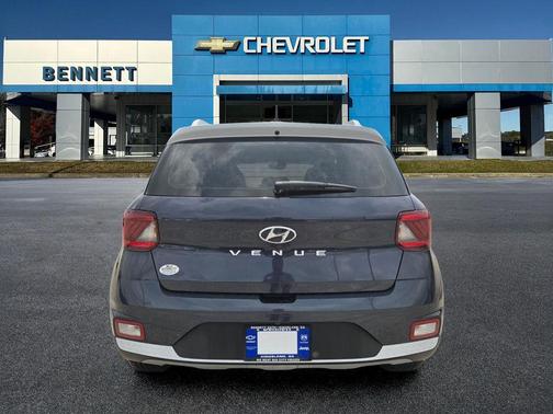 White 2023 Hyundai VENUE Limited