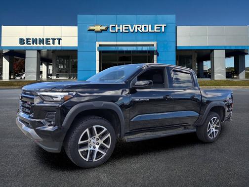 Black 2024 Chevrolet Colorado Z71