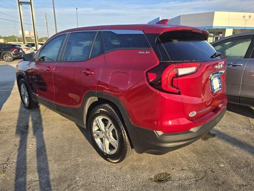 2024 GMC Terrain SLE