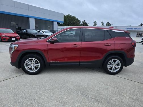 2024 GMC Terrain SLE