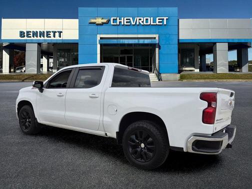 Summit White 2023 Chevrolet Silverado 1500 LT