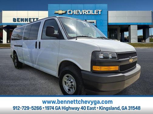 Summit White 2022 Chevrolet Express 3500 LS