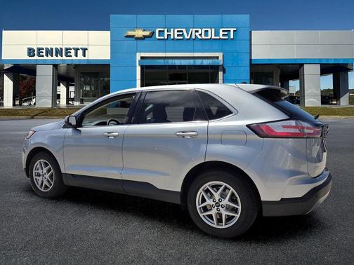 Silver Metallic 2024 Ford Edge SEL