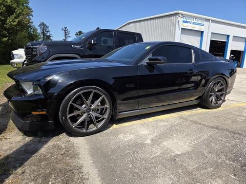 2011 Ford Mustang GT Premium