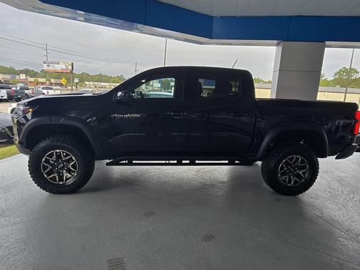 2025 Chevrolet Colorado ZR2