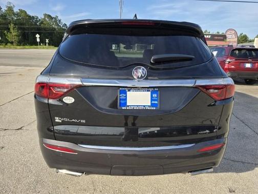 2022 Buick Enclave Essence