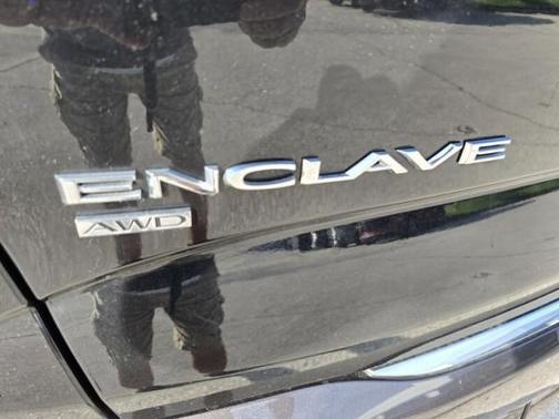 2022 Buick Enclave Essence