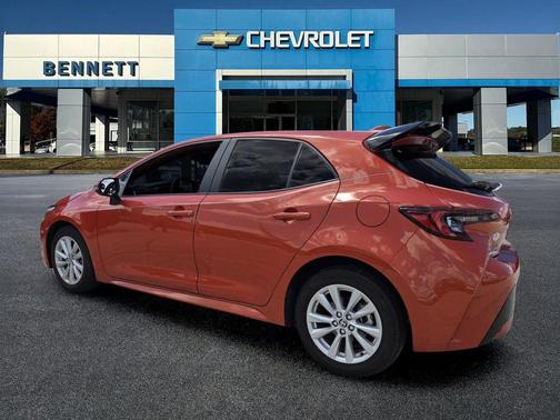 Inferno Red 2025 Toyota Corolla Hatchback SE