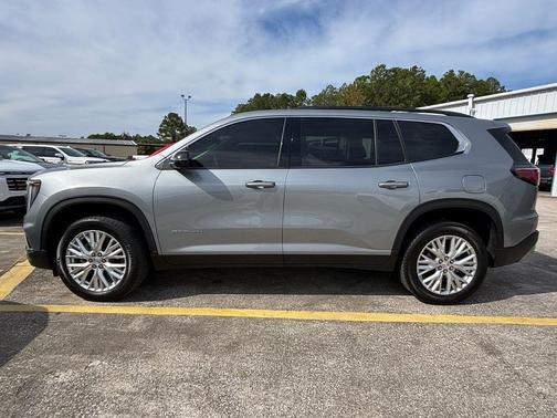 2024 GMC Acadia Elevation
