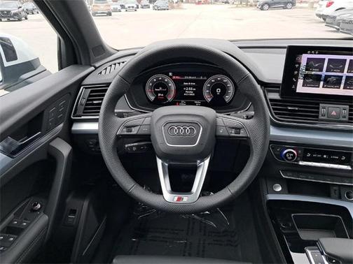 2025 Audi Q5 45 S line Premium Plus