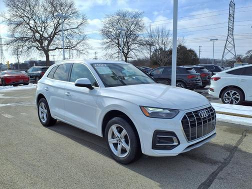 2022 Audi Q5 40 Premium