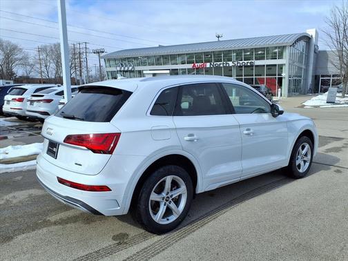 2022 Audi Q5 40 Premium