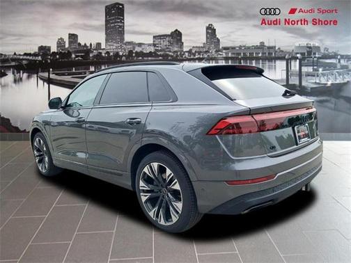 2025 Audi Q8 55 Premium Plus