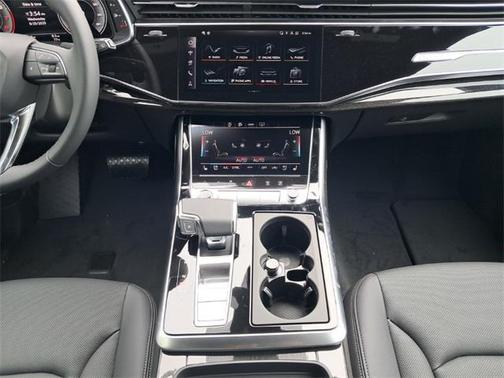 2025 Audi Q8 55 Premium Plus