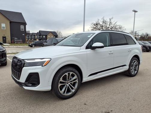 2026 Audi Q7 45 Premium