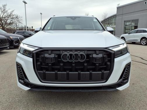 2026 Audi Q7 45 Premium