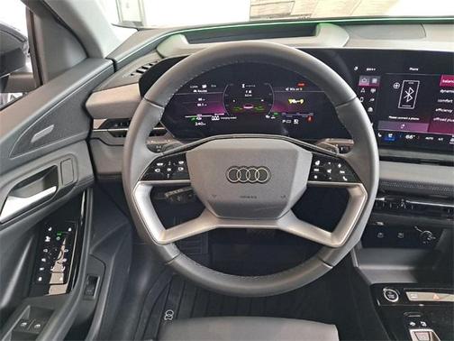 2025 Audi Q6 e-tron Premium Plus quattro